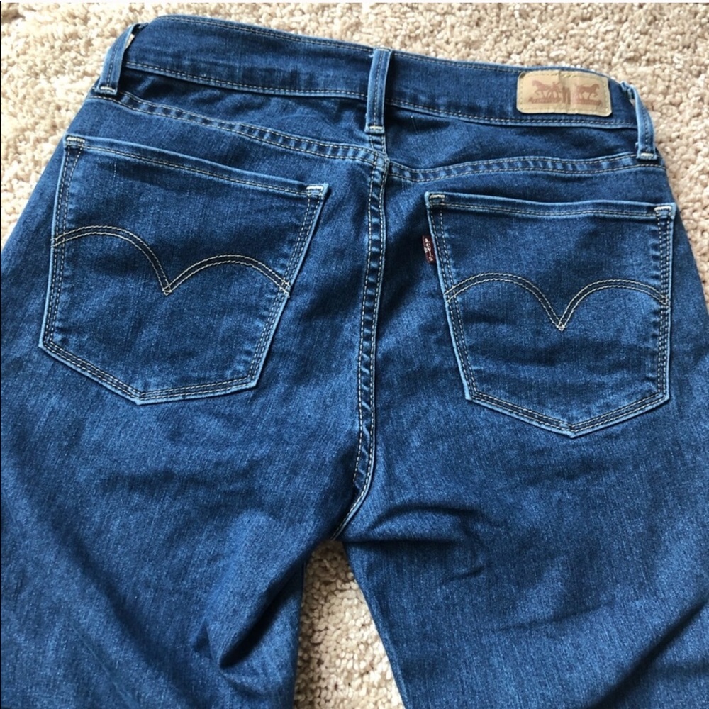 710 Levi’s Jeans - Picture 3 of 5